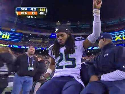 Picture of Seattle Seahawks Richard Sherman Injured in the Super Bowl XLVIII 2014